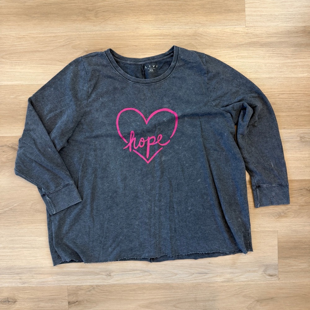 Lane Bryant Livi Plus 26/28 Faded Gray Distressed Hope Heart Graphic‎ Sweater
